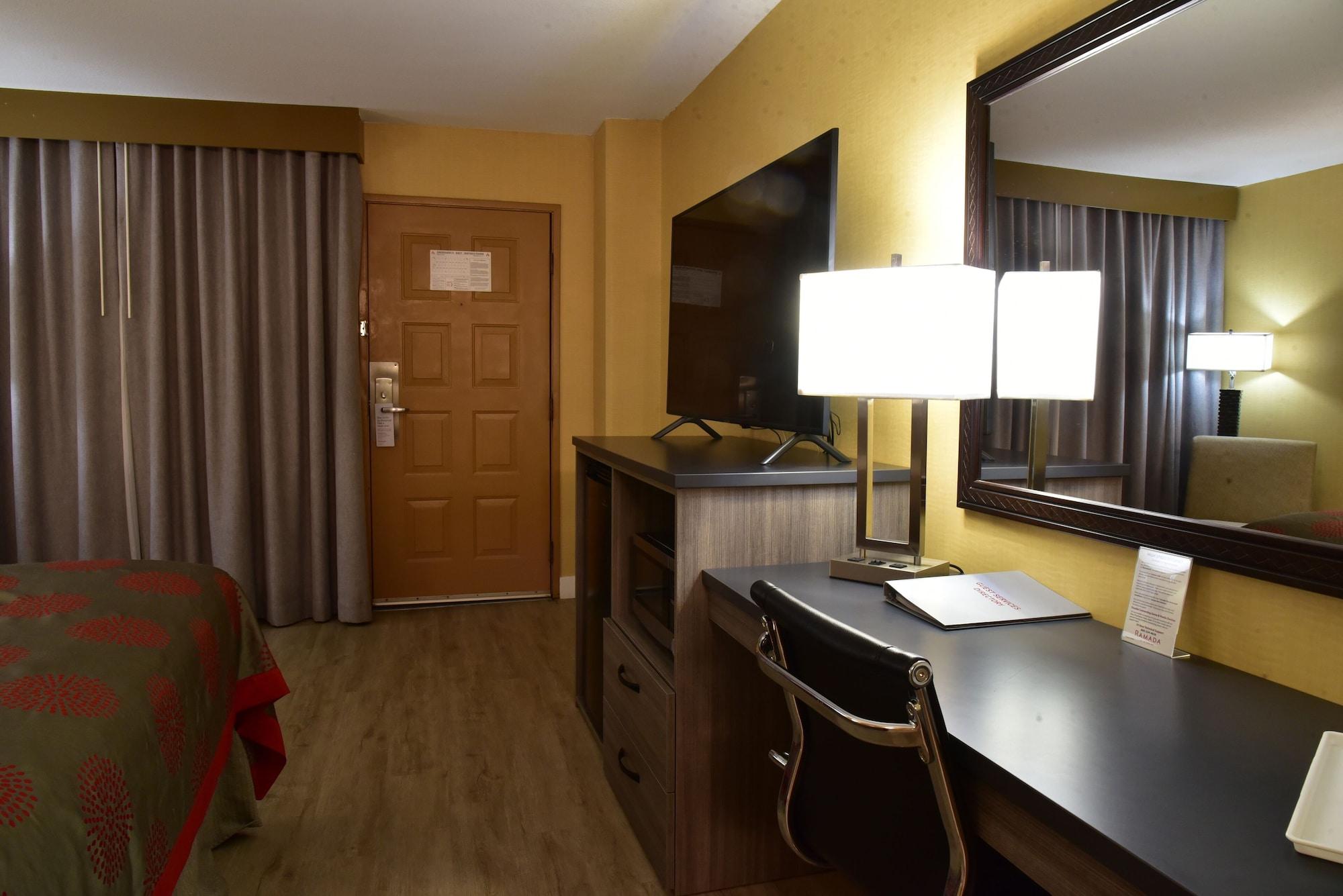 Ramada By Wyndham San Diego National City Zewnętrze zdjęcie