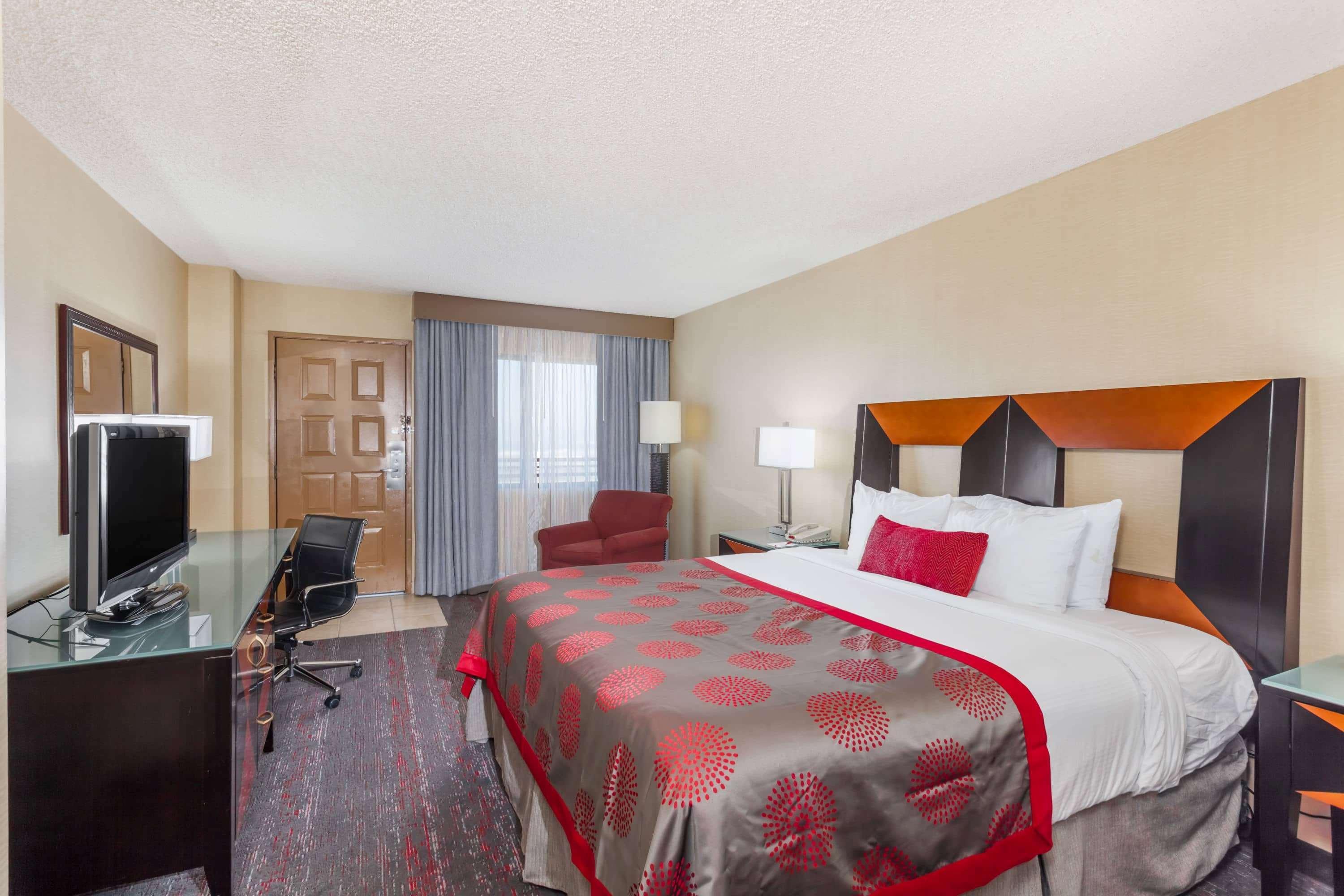 Ramada By Wyndham San Diego National City Zewnętrze zdjęcie