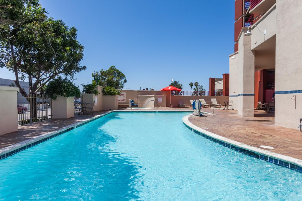 Ramada By Wyndham San Diego National City Zewnętrze zdjęcie